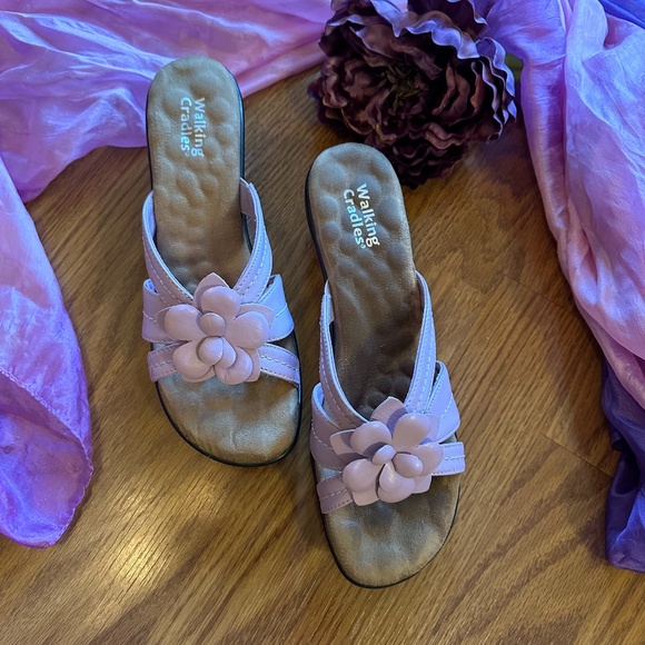 Walking Cradles Slip on Sandals Periwinkle Lavendar Size 7N - Picture 1 of 12